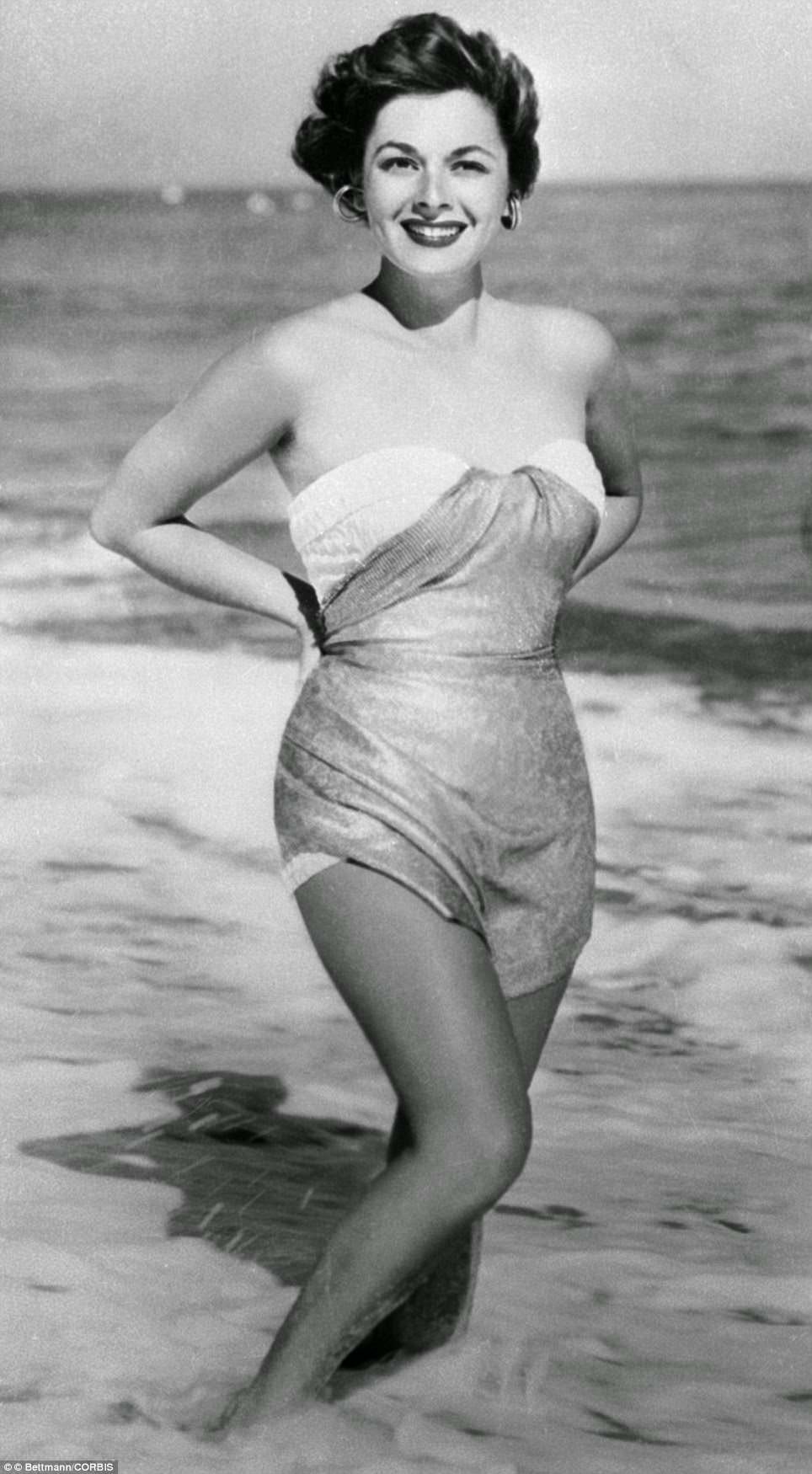 Ruth Roman Enjoys A Paddle In 1954.