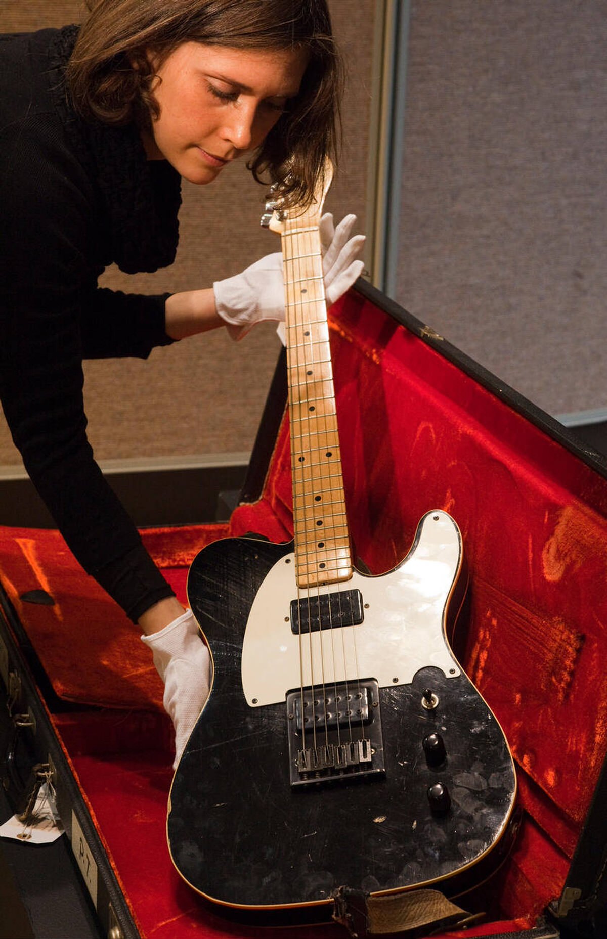 Pete Townshend'S Guitar Played During The Who'S Performance At Live Aid, 1985