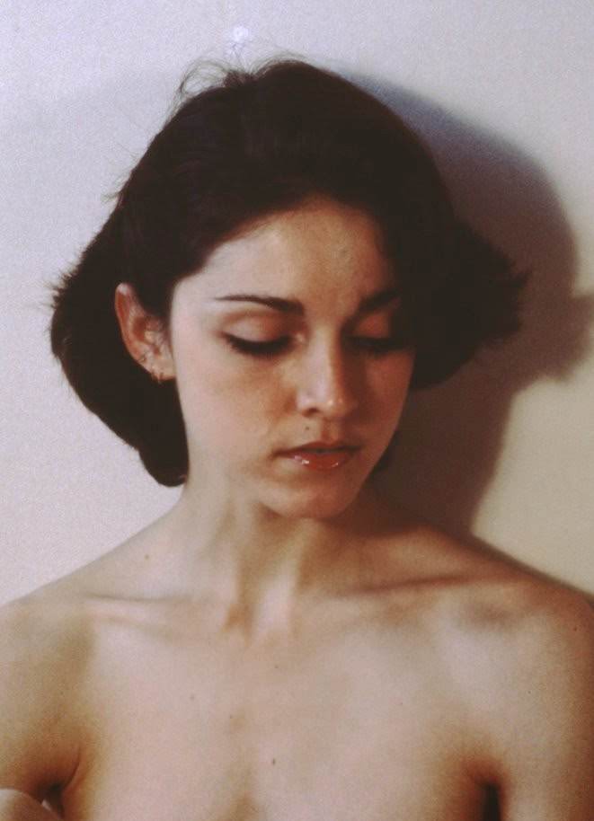 When 19-Year-Old Madonna Posed Nude For 10$ An Hour: The 1977 Photoshoots Nobody Saw