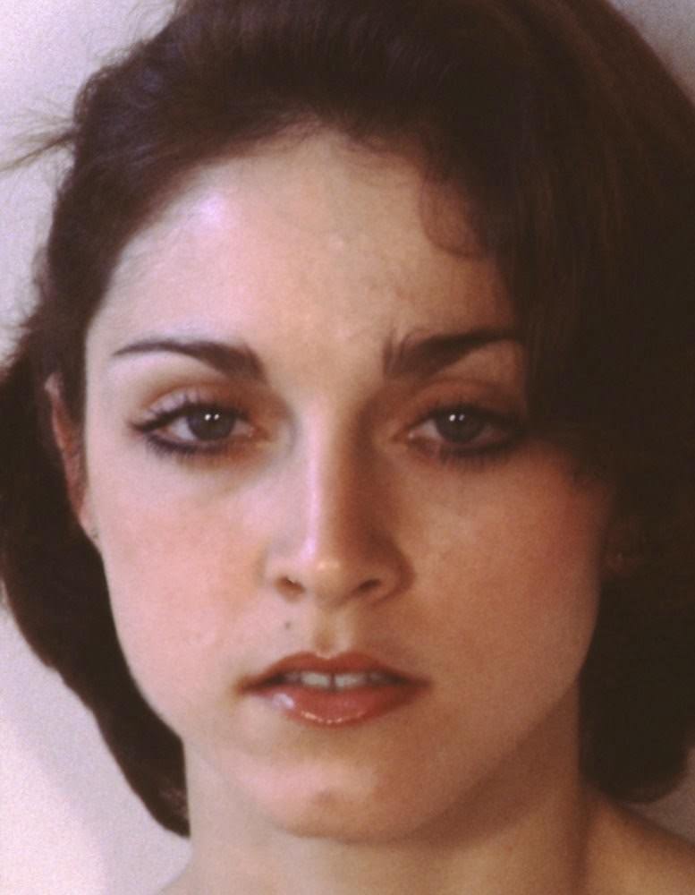 When 19-Year-Old Madonna Posed Nude For 10$ An Hour: The 1977 Photoshoots Nobody Saw