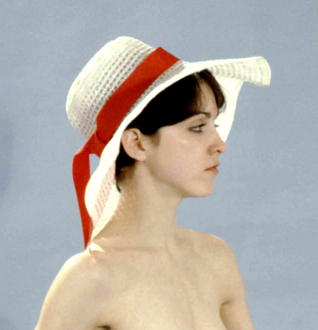 When 19-Year-Old Madonna Posed Nude For 10$ An Hour: The 1977 Photoshoots Nobody Saw