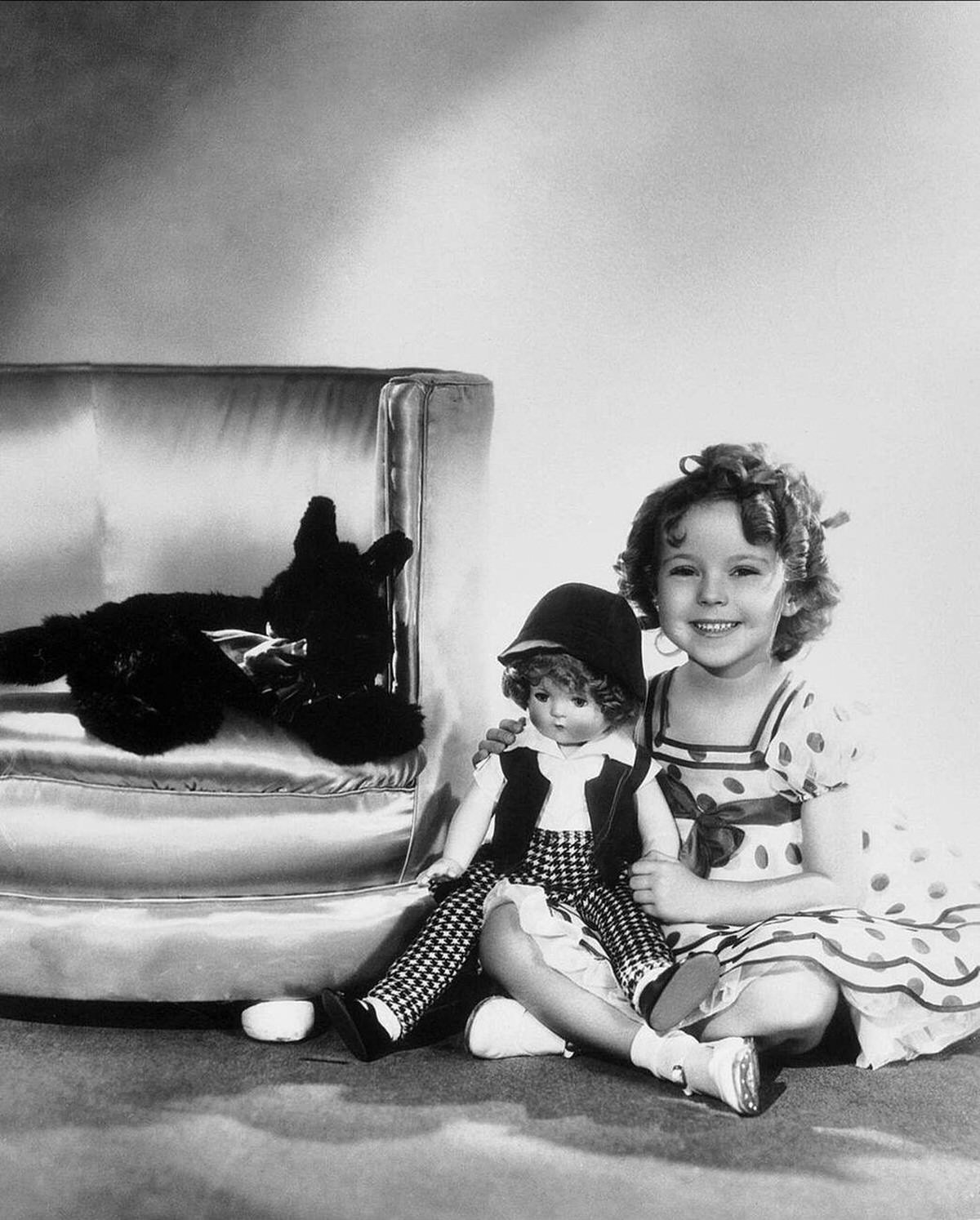 Shirley Temple As Shirley Dugan, Stand Up And Cheer!, 1934