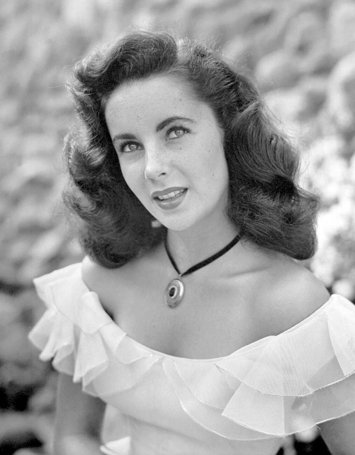 Elizabeth Taylor, Cynthia, 1947