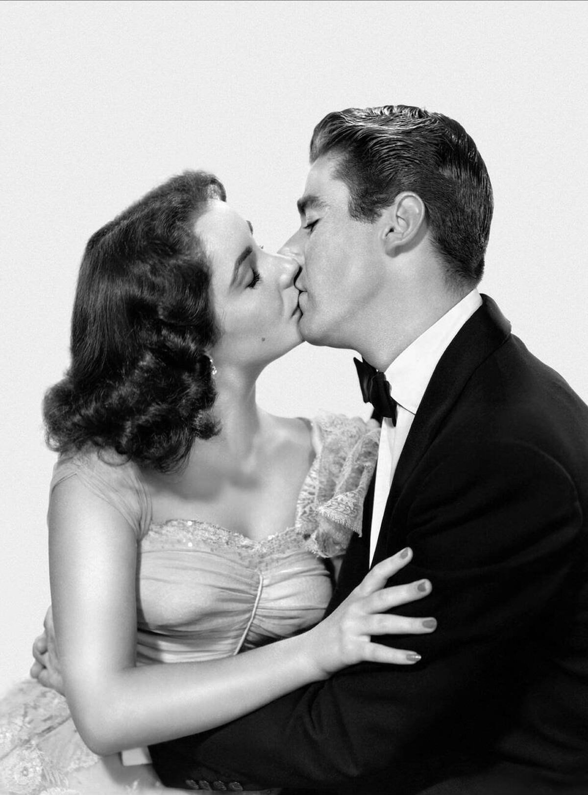 Elizabeth Taylor And Peter Lawford, Julia Misbehaves, 1948