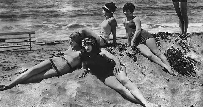 Swimwear Models 1920S